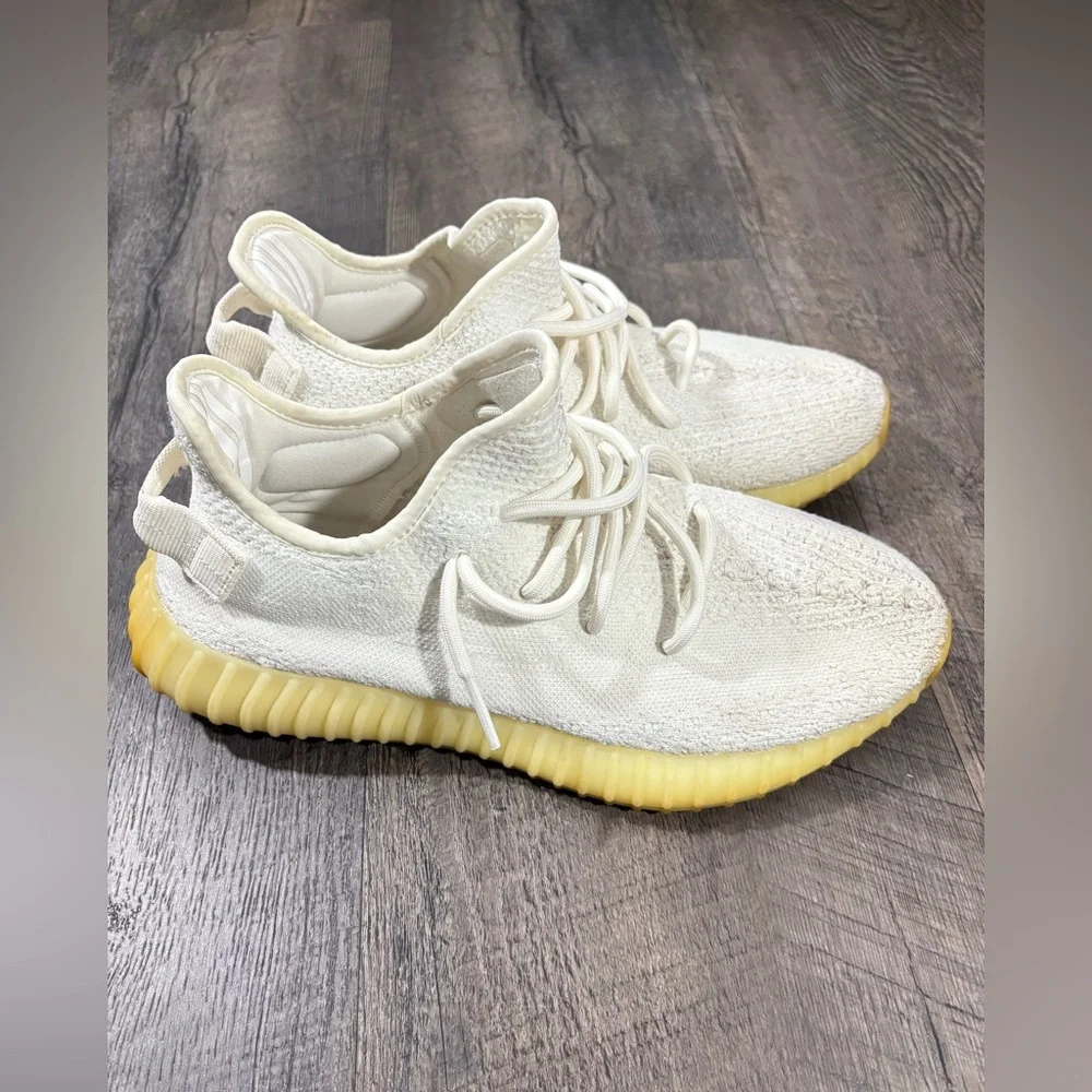 YEEZY Adidas Boost 350 V2 Cream Sneakers
